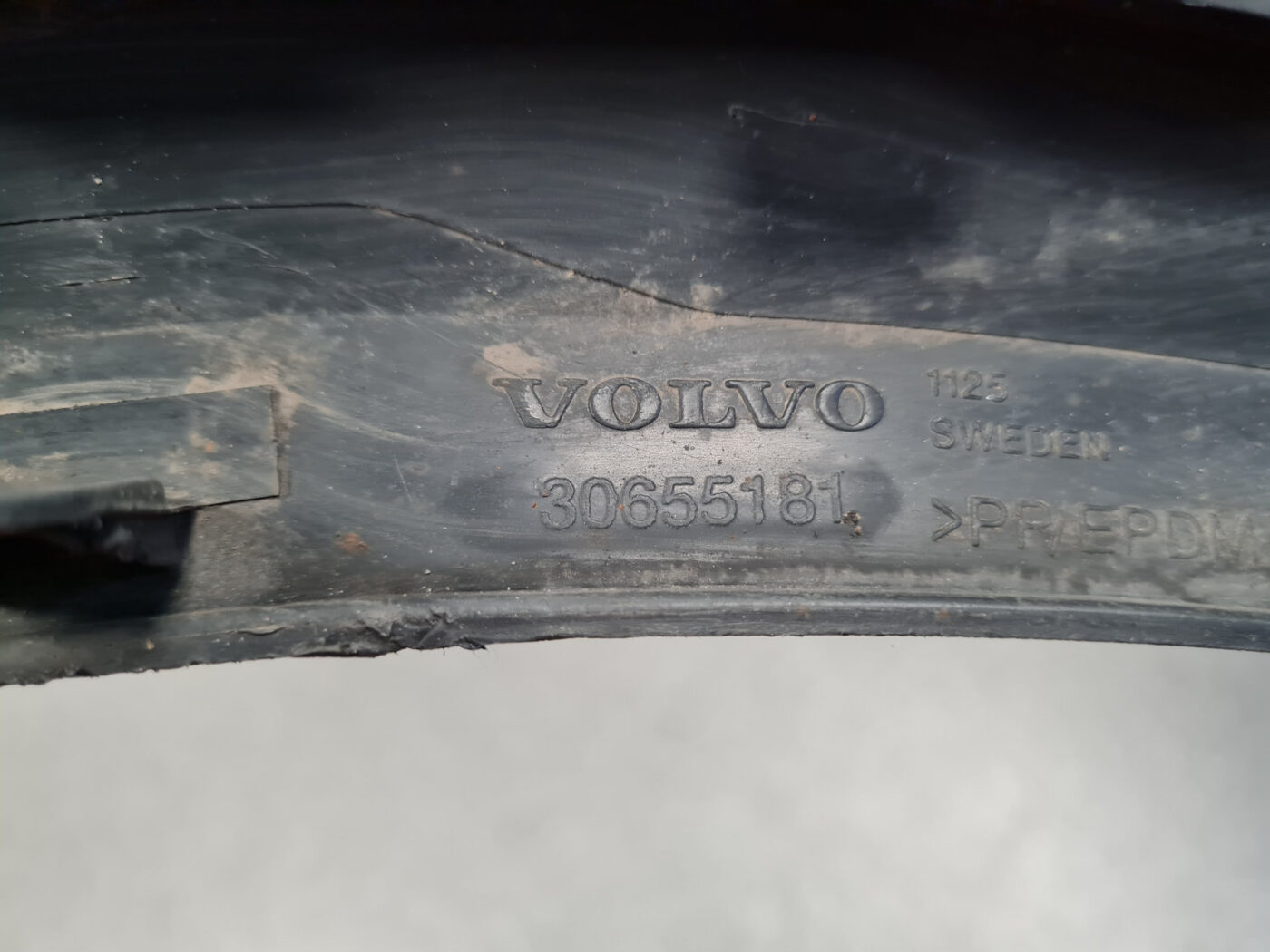 Priekšēja spārna uzlika/moldings priekš VOLVO XC90 2004 3 Priekšēja spārna uzlika/moldings priekš VOLVO XC90 2004