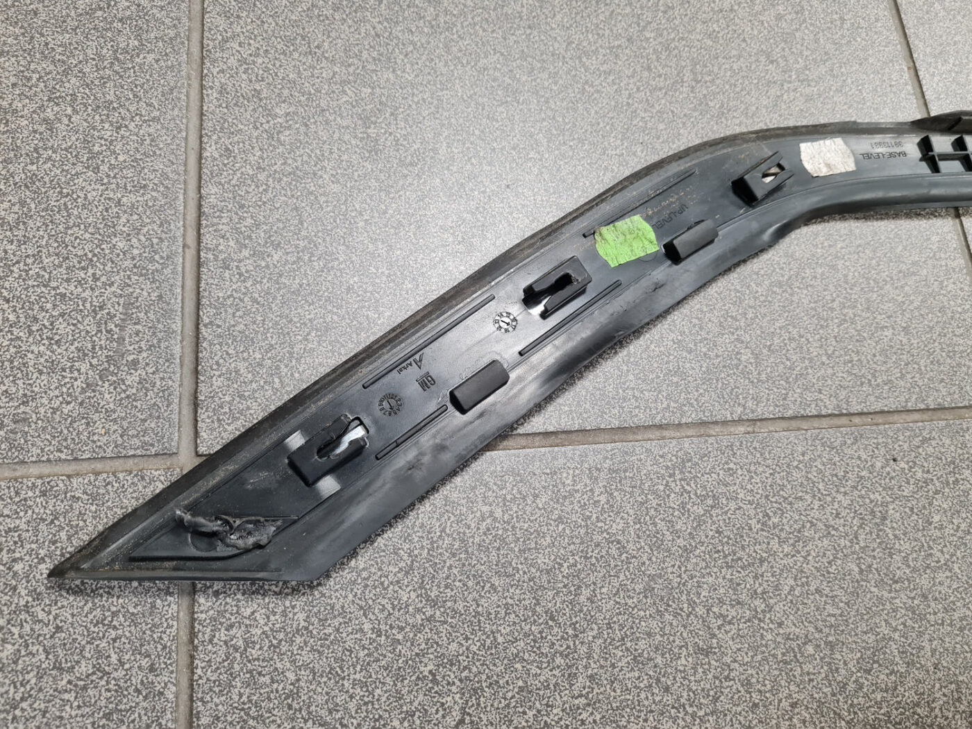 Aizmugurēja spārna uzlika (moldings) priekš OPEL ASTRA SPORT 2017 9 Aizmugurēja spārna uzlika (moldings) priekš OPEL ASTRA SPORT 2017