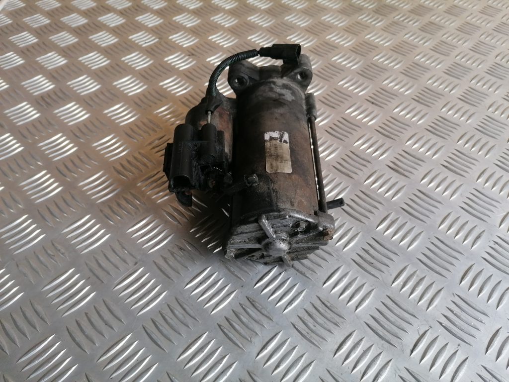 Starteris priekš VOLVO C30 2008 TURQUOISE 5 Starteris priekš VOLVO C30 2008 TURQUOISE