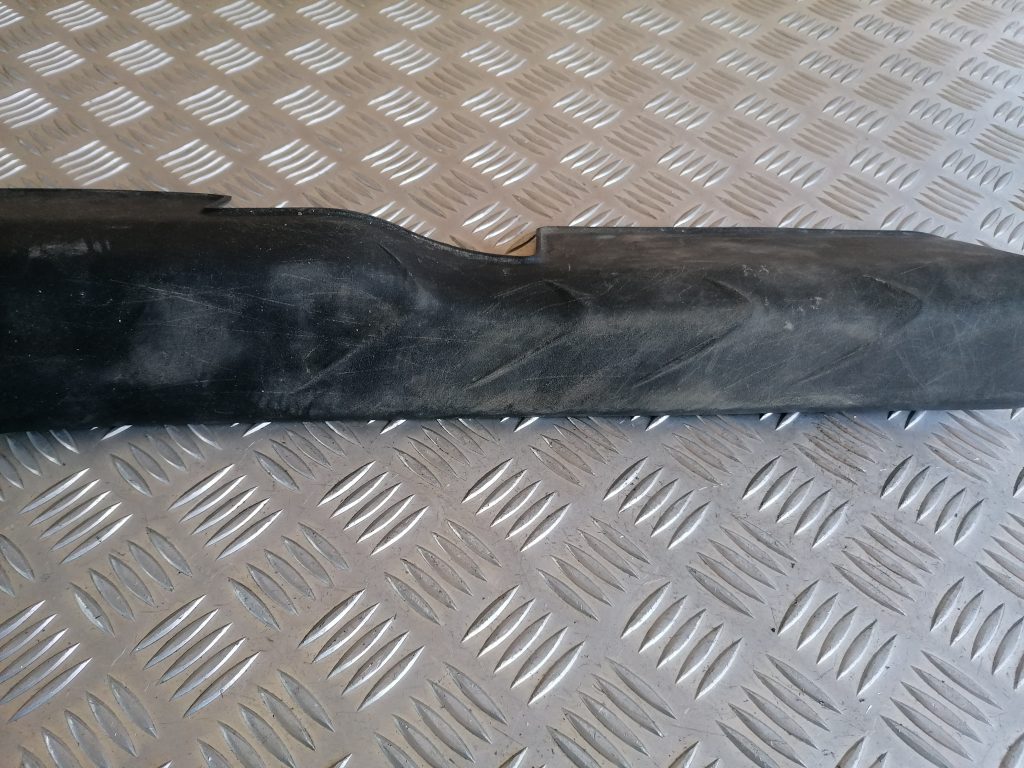 Sliekšņa priekšēja kreisa uzlika (salonā) priekš CITROEN C-CROSSER 2009 3 Sliekšņa priekšēja kreisa uzlika (salonā) priekš CITROEN C-CROSSER 2009