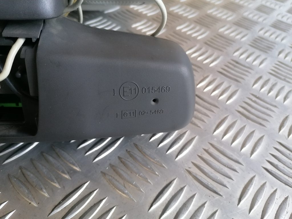 Salona atpakaļskata spogulis priekš VOLVO XC70 2007 5 Salona atpakaļskata spogulis priekš VOLVO XC70 2007