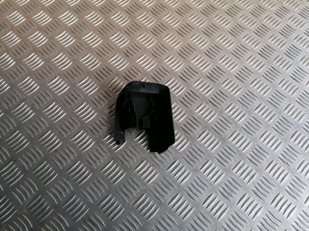 Salona plastmasa priekš VOLVO XC70 2007 1 Salona plastmasa priekš VOLVO XC70 2007