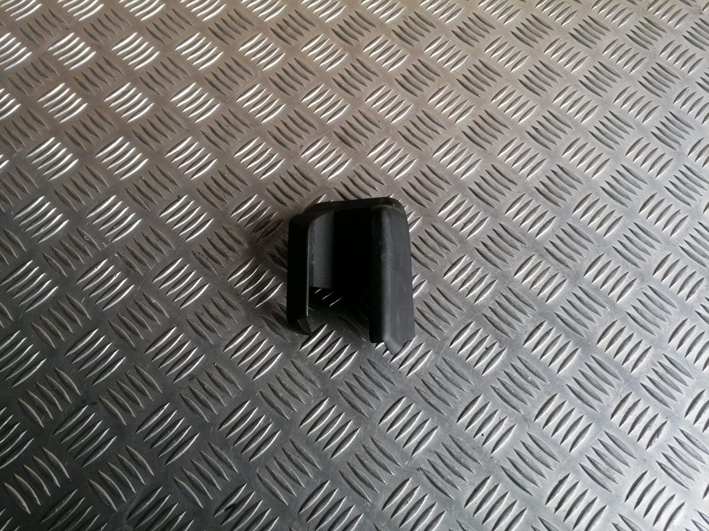 Salona plastmasa priekš VOLVO XC70 2007 1 Salona plastmasa priekš VOLVO XC70 2007