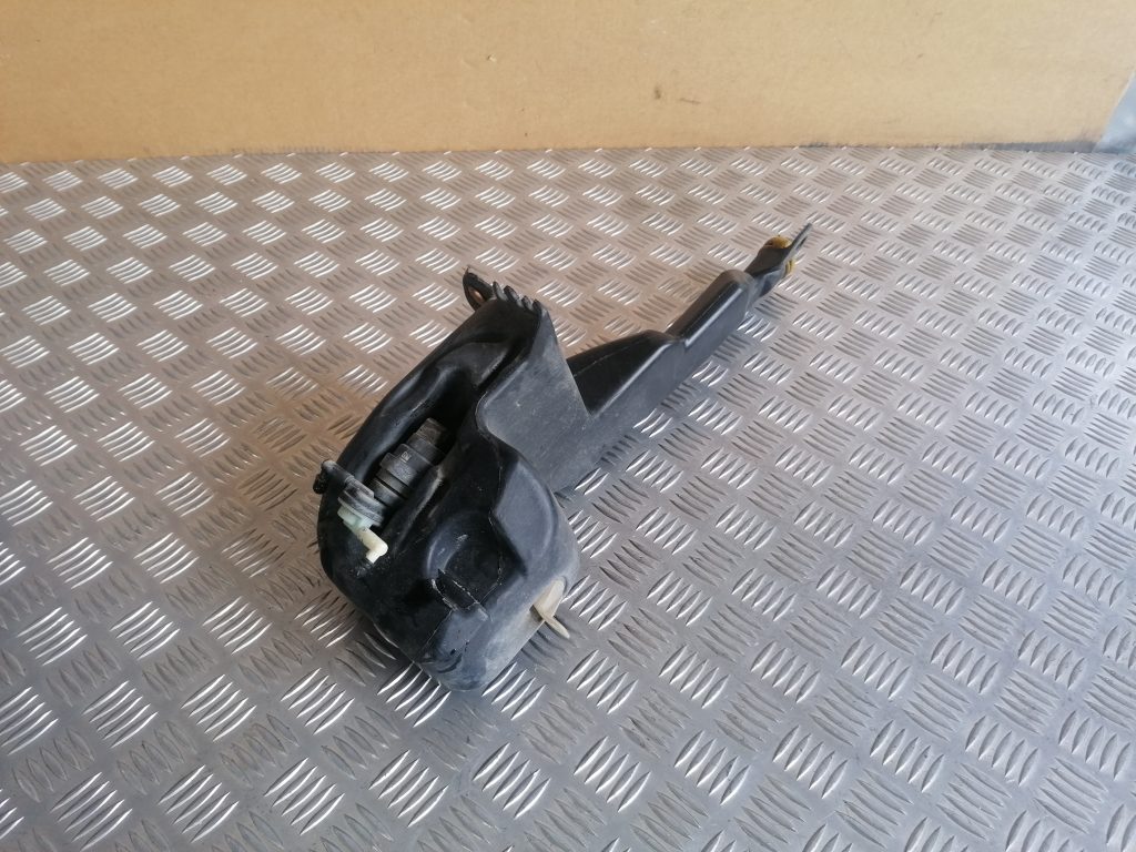 Mazgātāja šķidruma tvertne priekš OPEL ASTRA H 2005 1 Mazgātāja šķidruma tvertne priekš OPEL ASTRA H 2005