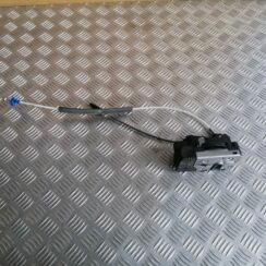 Priekšējo labo durvju slēdzene priekš OPEL ZAFIRA 2004