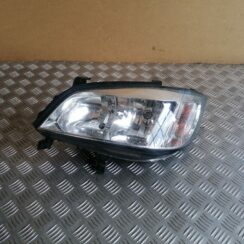 Priekšējais labais lukturis priekš OPEL ZAFIRA 2004