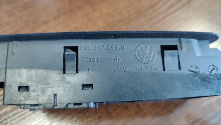 Šofera durvju slēdža pogas priekš VW GOLF 2014