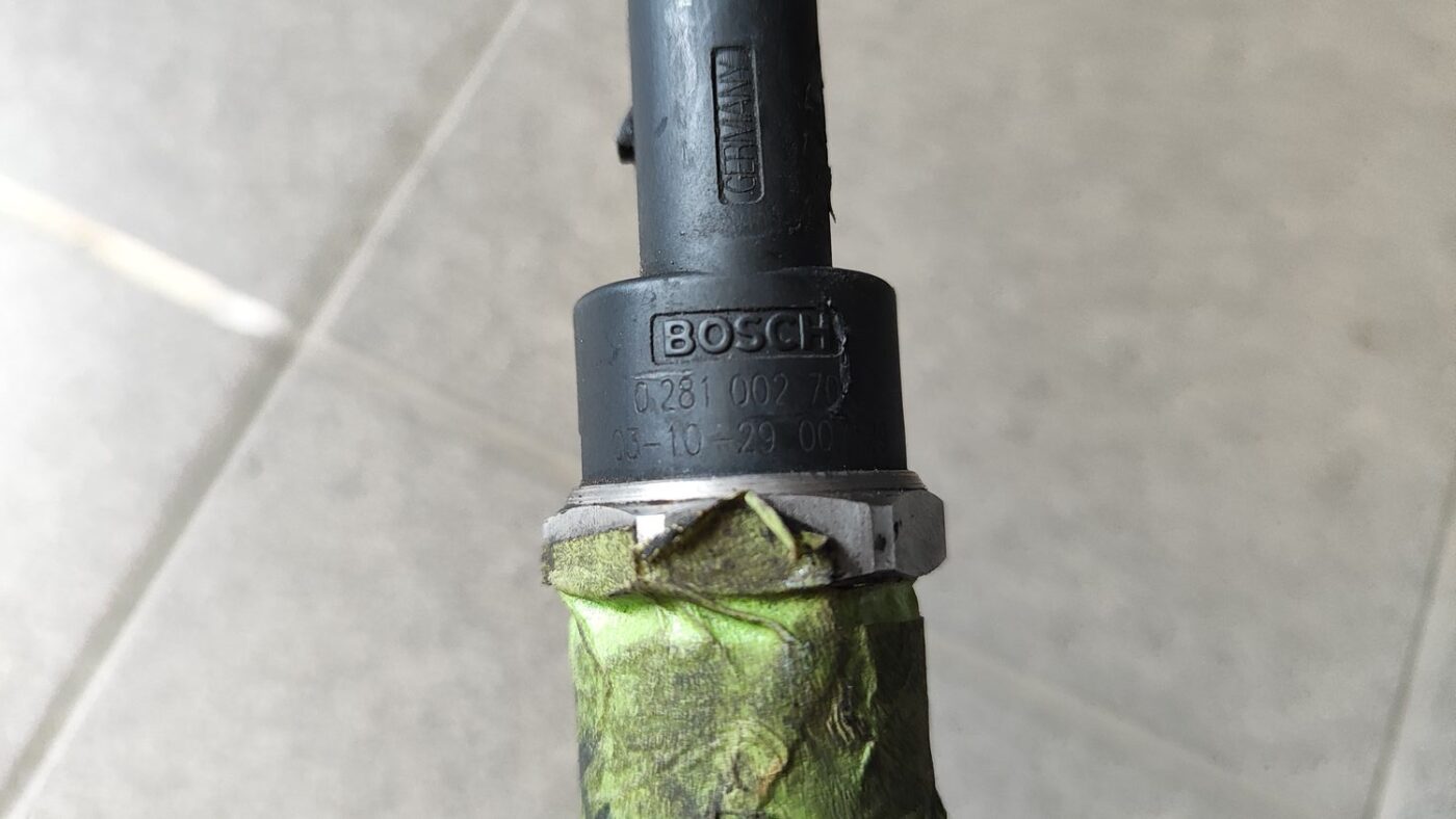 Degvielas sadales caurule priekš JEEP GRAND CHEROKEE 2004 4 Degvielas sadales caurule priekš JEEP GRAND CHEROKEE 2004