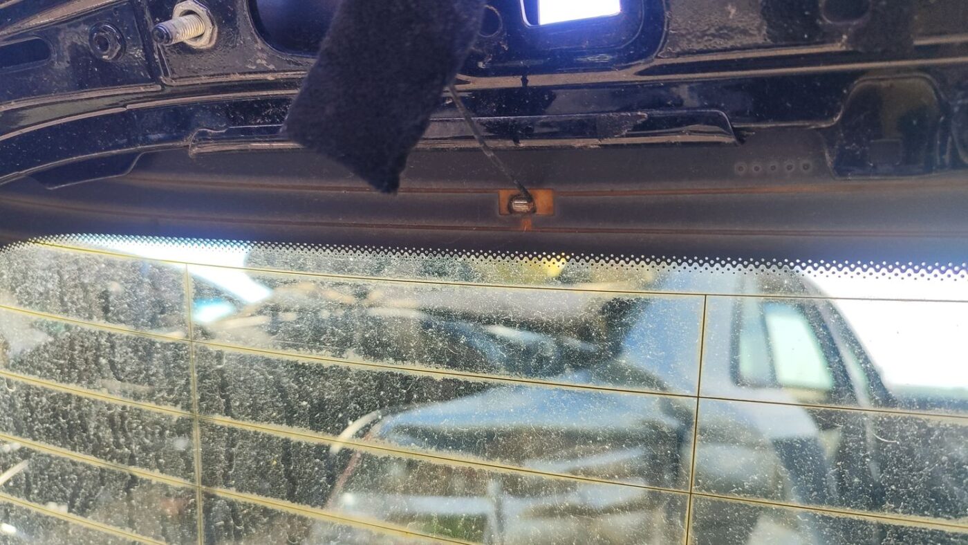 Aizmugures stikls priekš MERCEDES BENZ E250 W212 2014 5 Aizmugures stikls priekš MERCEDES BENZ E250 W212 2014