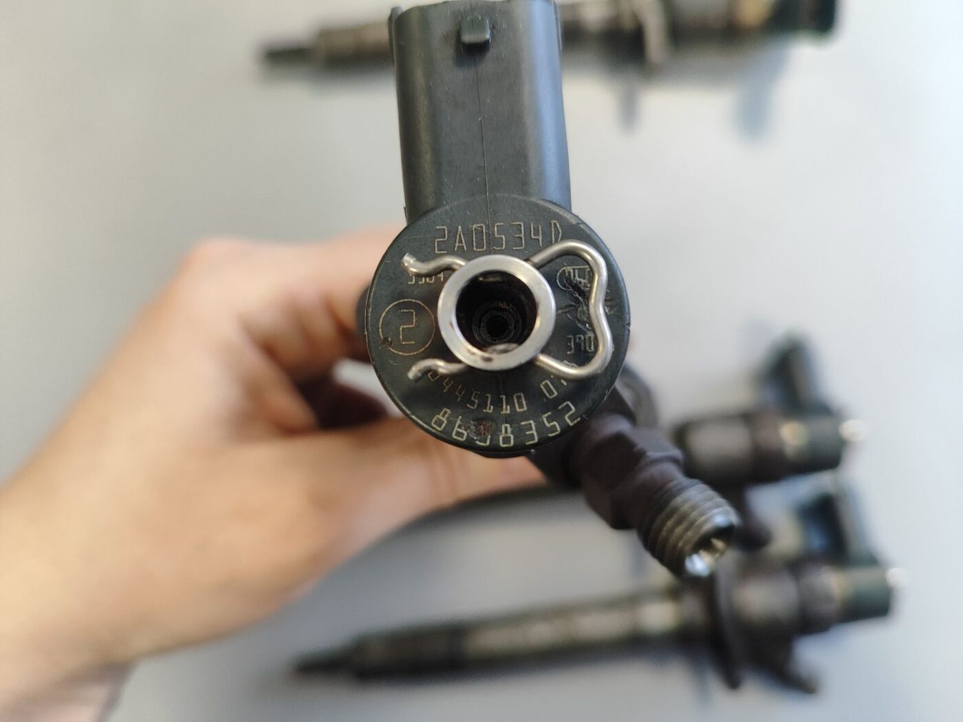 Degvielas smidzinātājs priekš VOLVO XC70 2004 4 Degvielas smidzinātājs priekš VOLVO XC70 2004