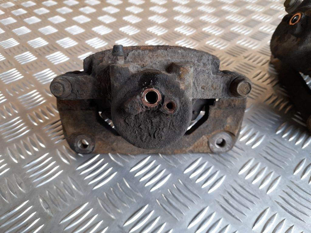 Priekšējais kreisais suports priekš MAZDA 6 2008 2 Priekšējais kreisais suports priekš MAZDA 6 2008