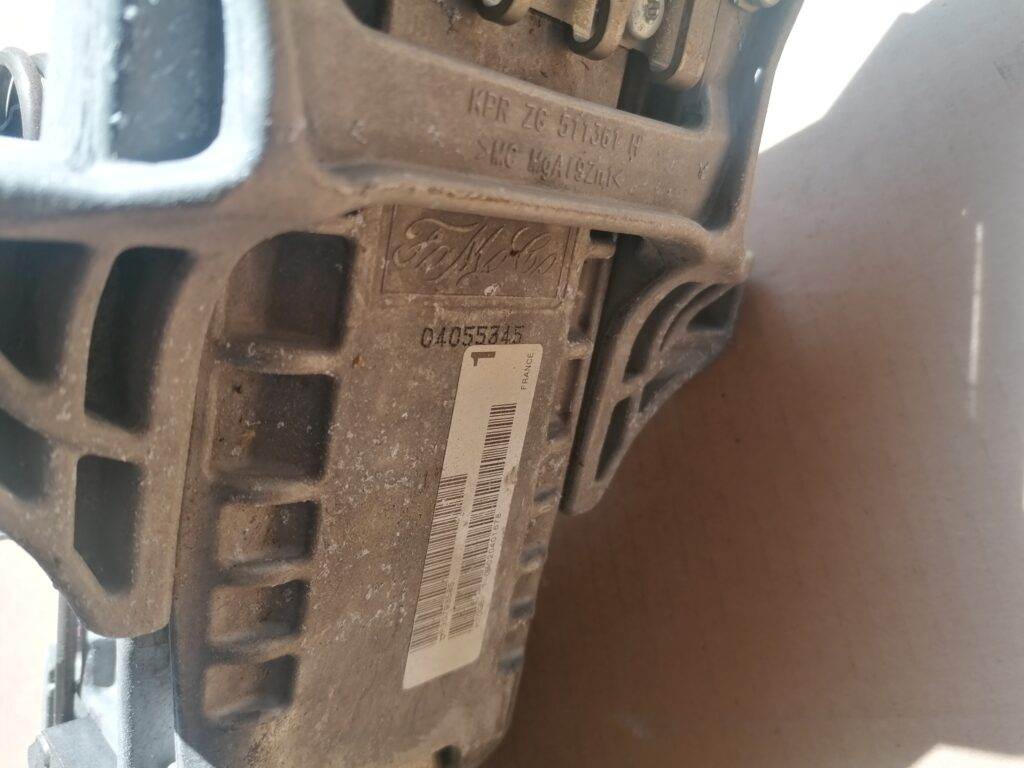 Stūres statne priekš VOLVO C30 2008 SILVER 3 Stūres statne priekš VOLVO C30 2008 SILVER