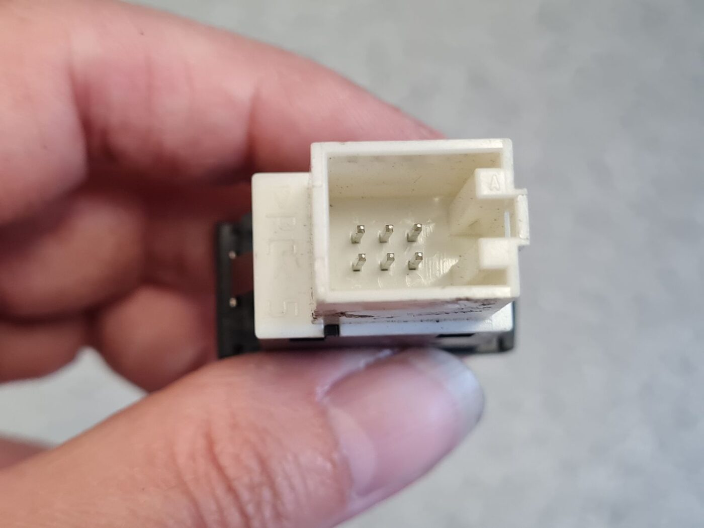 ESP poga priekš AUDI A6 2008 6 ESP poga priekš AUDI A6 2008