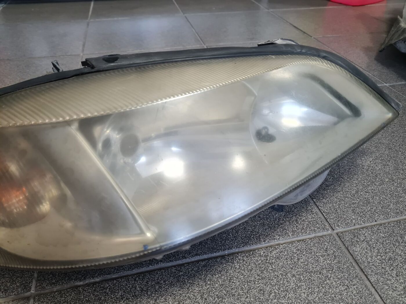 Priekšējais labais lukturis priekš OPEL ASTRA 2002 14 Priekšējais labais lukturis priekš OPEL ASTRA 2002