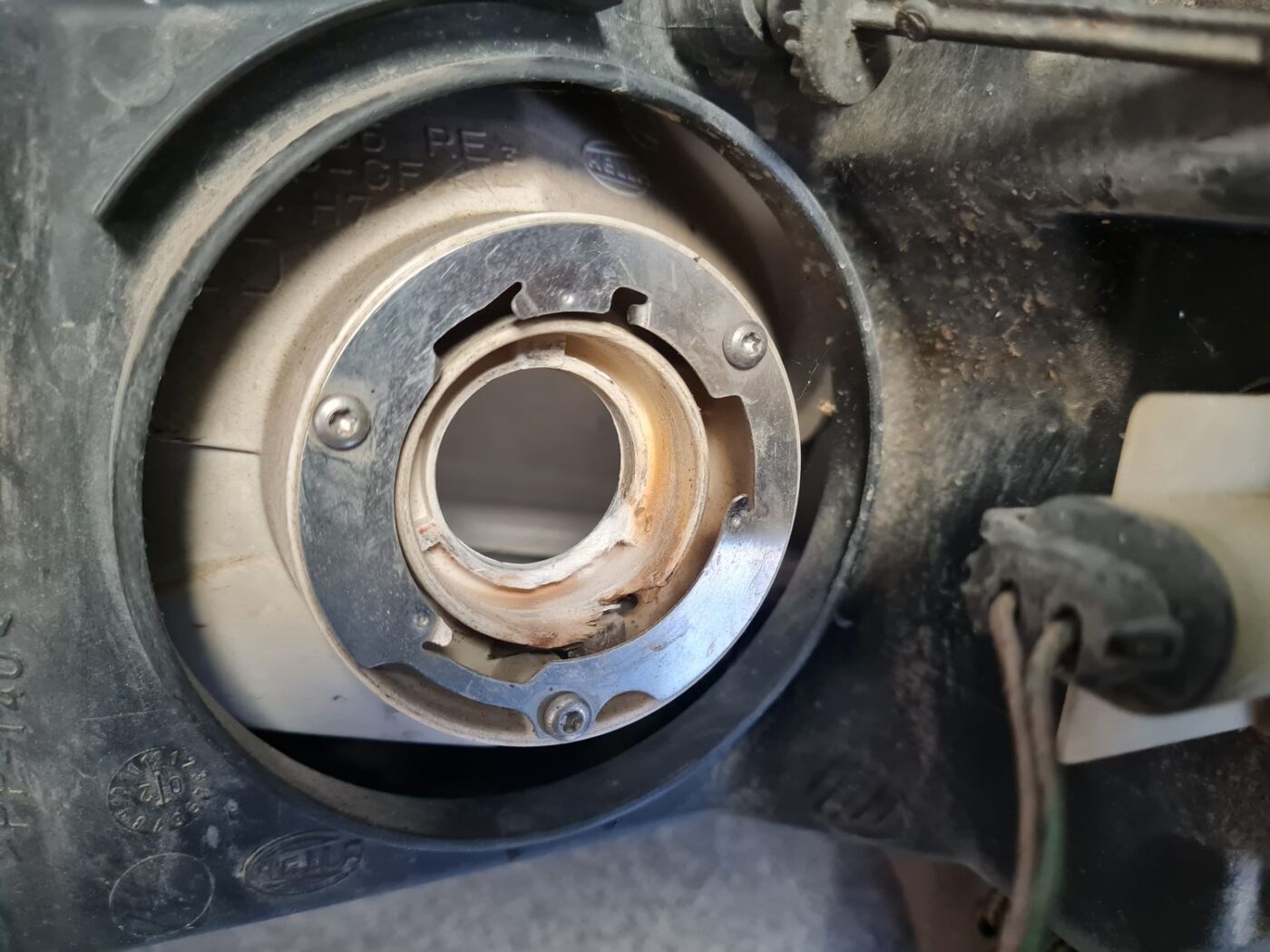 Priekšējais labais lukturis priekš OPEL ASTRA 2002 8 Priekšējais labais lukturis priekš OPEL ASTRA 2002