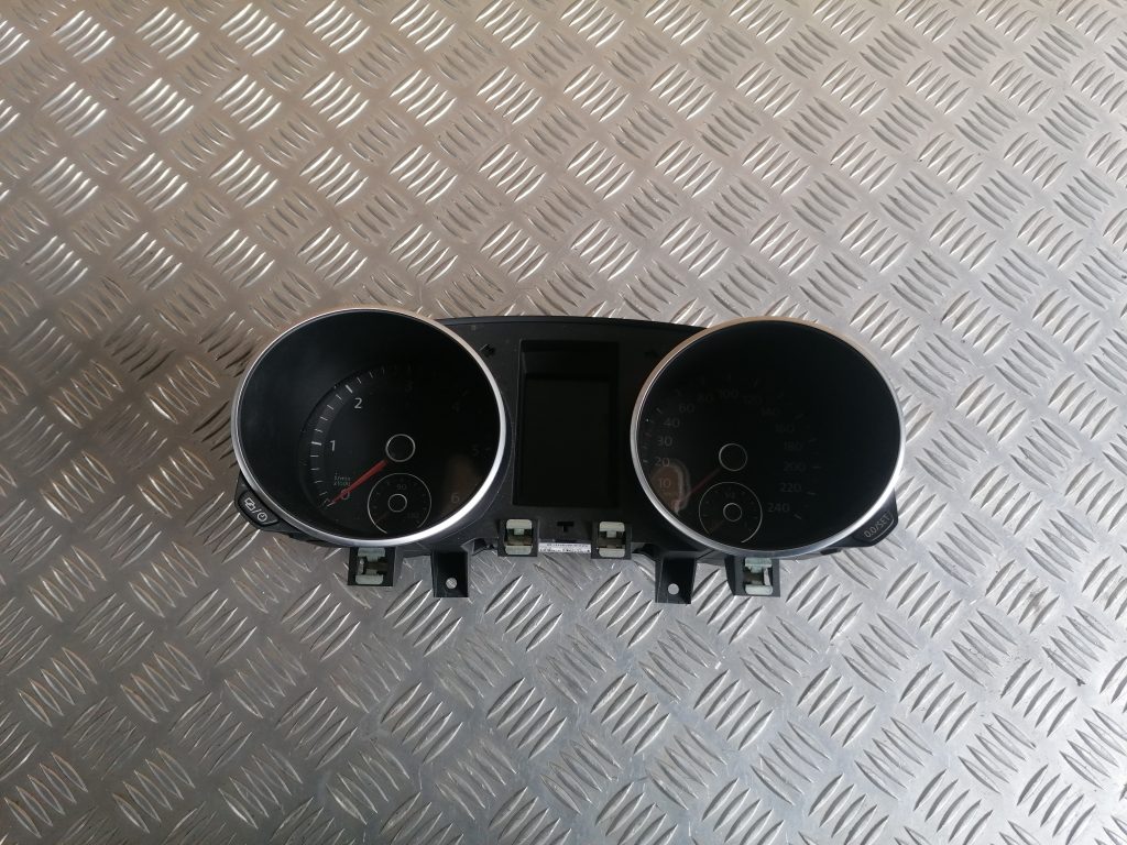 Spidometrs priekš VW GOLF VARIANT 2012 1 Spidometrs priekš VW GOLF VARIANT 2012