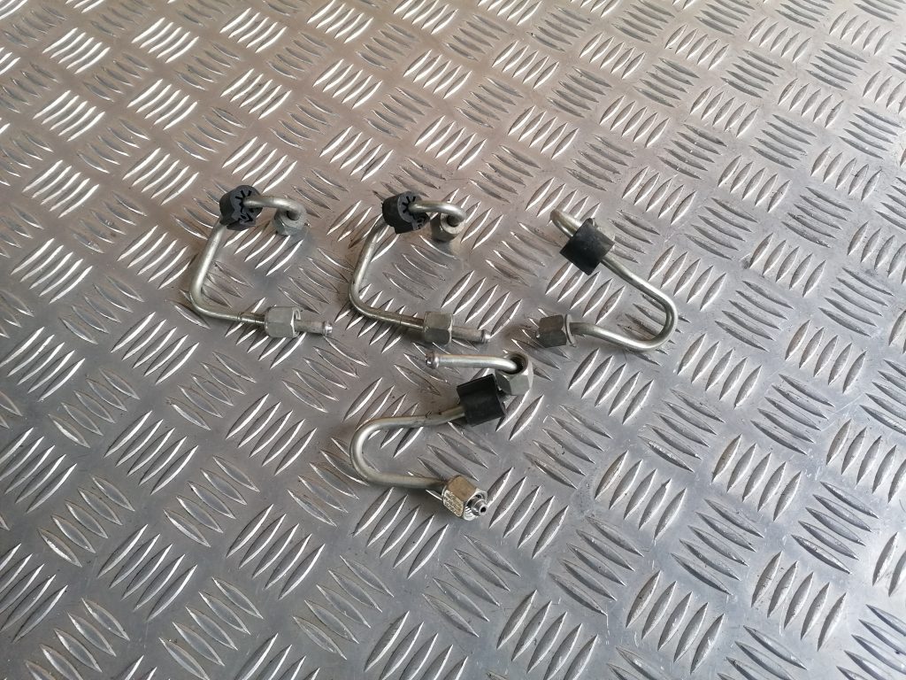 Degvielas caurule priekš VW GOLF VARIANT 2012 1 Degvielas caurule priekš VW GOLF VARIANT 2012