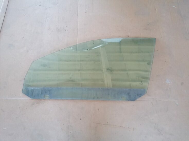 Priekšējo kreiso durvju stikls priekš VW GOLF VARIANT 2012 1