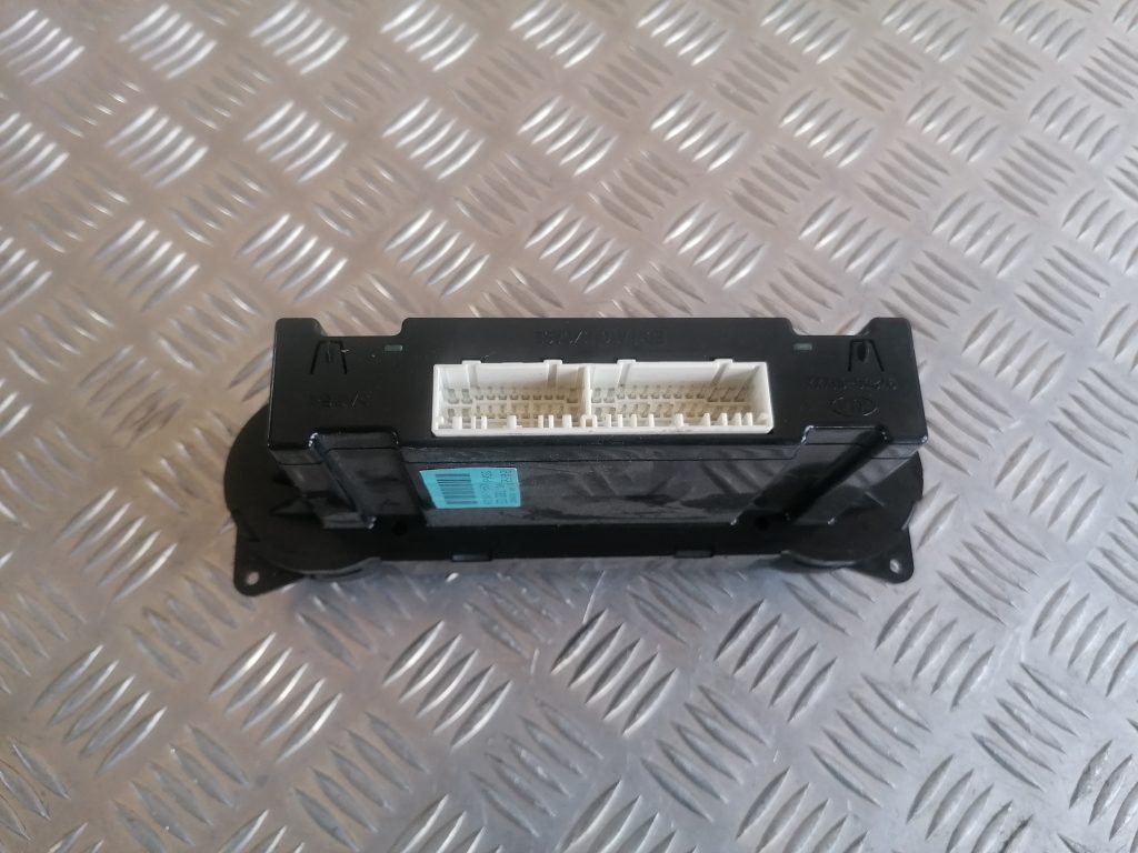 Klimata kontroles bloks priekš KIA CEED 2007 2 Klimata kontroles bloks priekš KIA CEED 2007