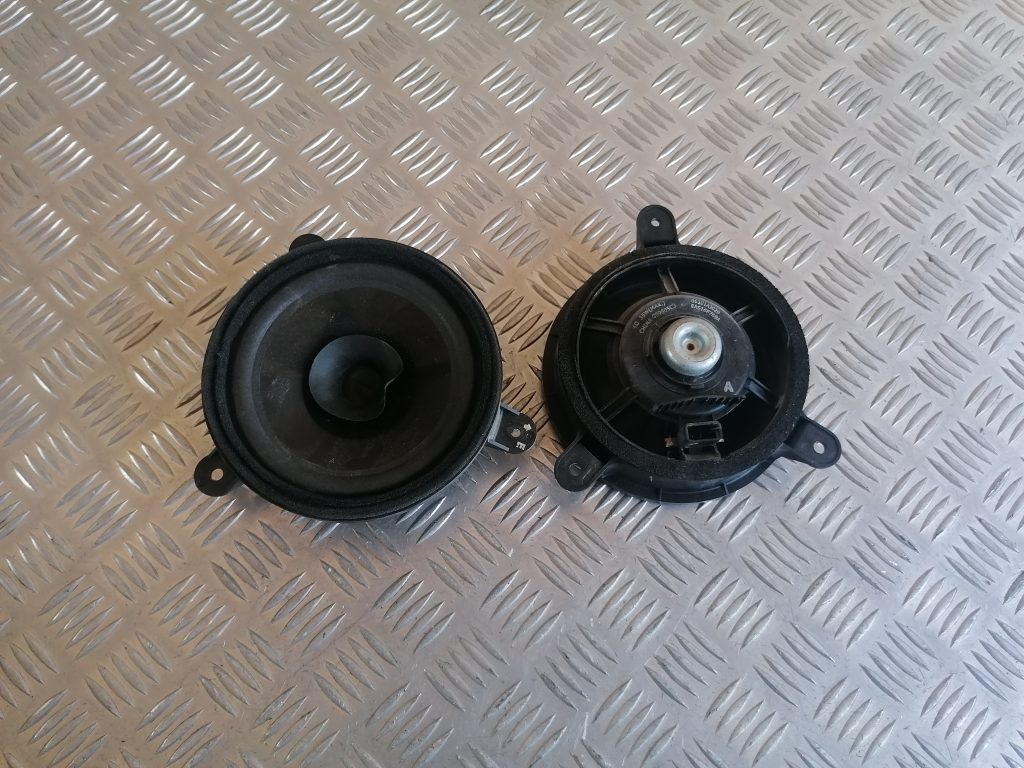 Durvju skaļrunis, apakšā priekš SUBARU LEGACY 2009 1 Durvju skaļrunis, apakšā priekš SUBARU LEGACY 2009