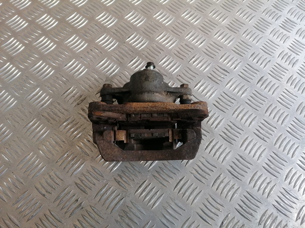 Aizmugurējais kreisais suports priekš SUBARU LEGACY 2009 2 Aizmugurējais kreisais suports priekš SUBARU LEGACY 2009