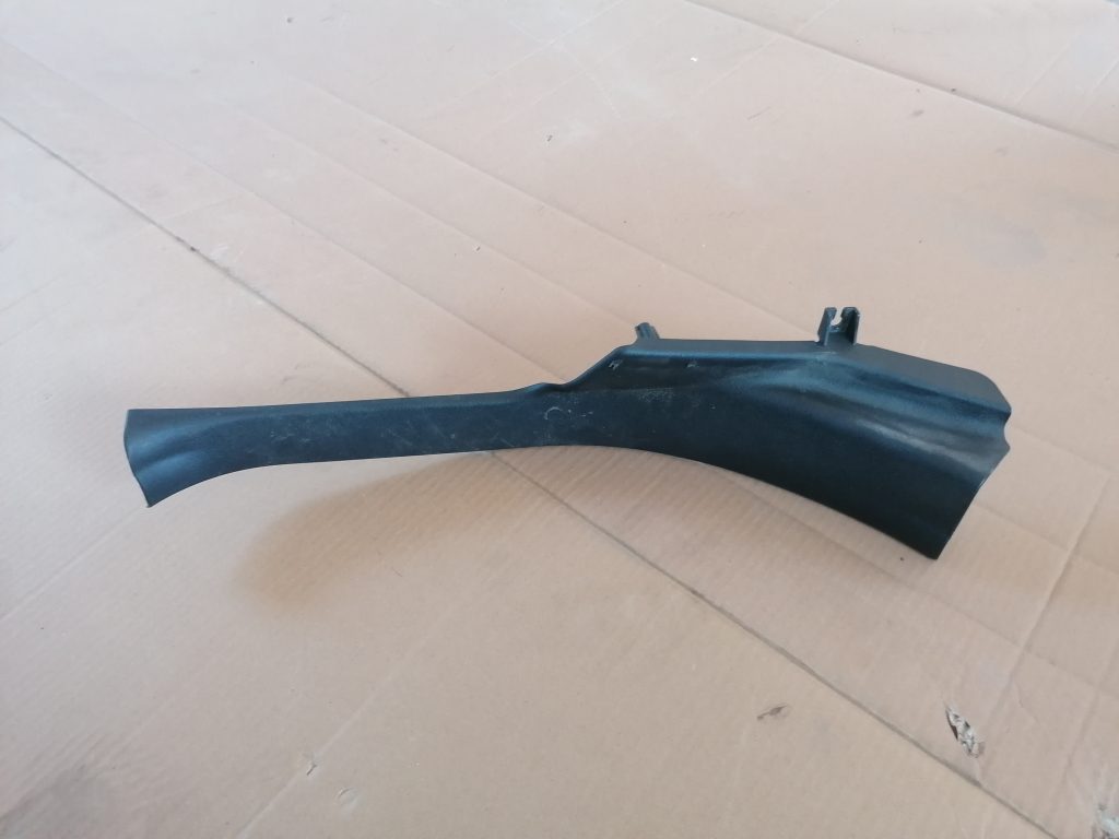 Sliekšņa aizmugurēja kreisa uzlika (salonā) priekš SUBARU LEGACY 2009 1 Sliekšņa aizmugurēja kreisa uzlika (salonā) priekš SUBARU LEGACY 2009