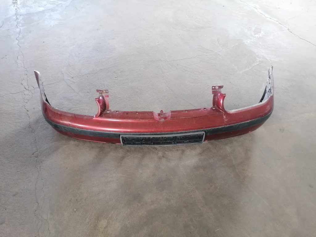 Priekšējais buferis priekš VW GOLF IV 1999 1 Priekšējais buferis priekš VW GOLF IV 1999