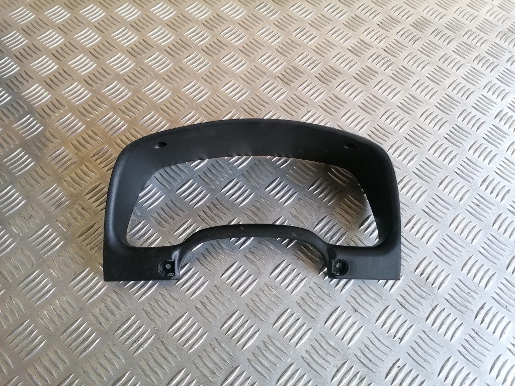 Spidometra apdare priekš OPEL ASTRA 2002 1 Spidometra apdare priekš OPEL ASTRA 2002