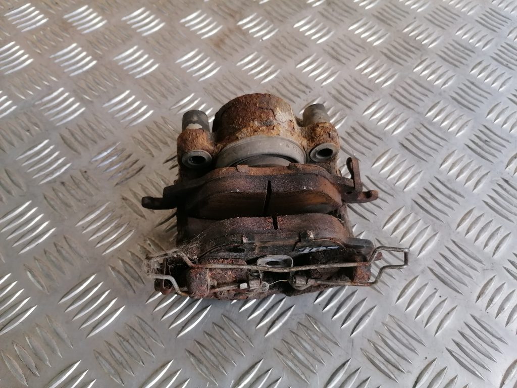 Priekšējais kreisais suports priekš OPEL ASTRA 2002 2 Priekšējais kreisais suports priekš OPEL ASTRA 2002