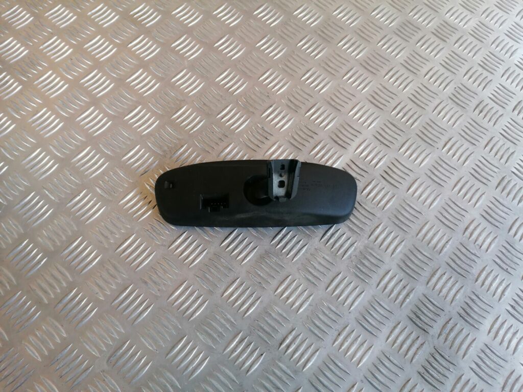 Salona atpakaļskata spogulis priekš TOYOTA AVENSIS 2007 3 Salona atpakaļskata spogulis priekš TOYOTA AVENSIS 2007