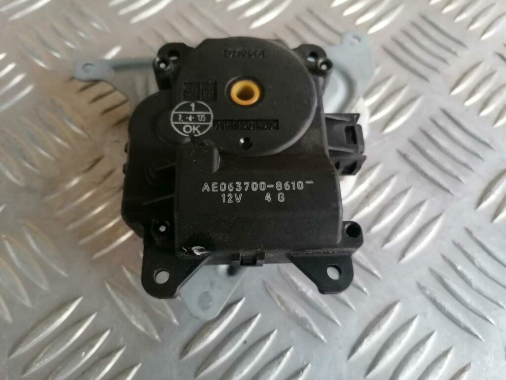 Apsildes sistēmas aktuators priekš TOYOTA AVENSIS 2007 3 Apsildes sistēmas aktuators priekš TOYOTA AVENSIS 2007