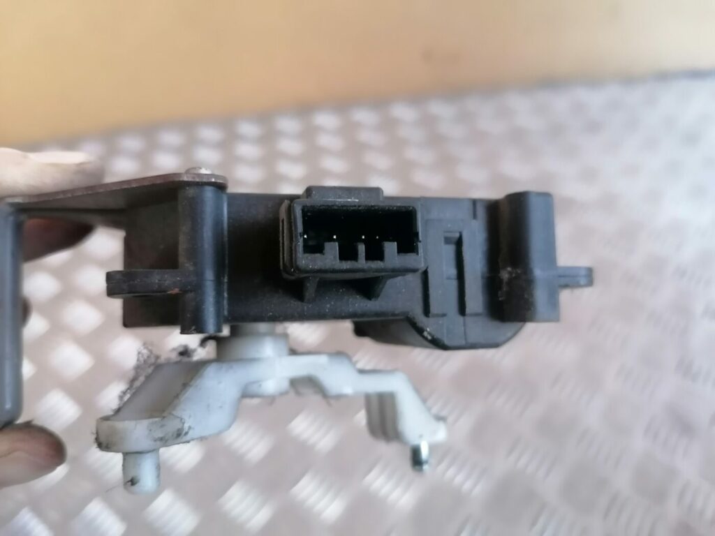 Apsildes sistēmas aktuators priekš HONDA ACCORD 2007 YR562P 2 Apsildes sistēmas aktuators priekš HONDA ACCORD 2007 YR562P