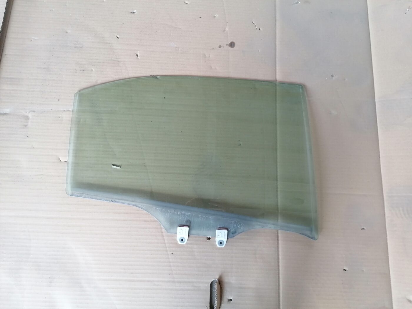 Aizmugurējo labo durvju stikls priekš HONDA ACCORD 2007 YR562P 1 Aizmugurējo labo durvju stikls priekš HONDA ACCORD 2007 YR562P