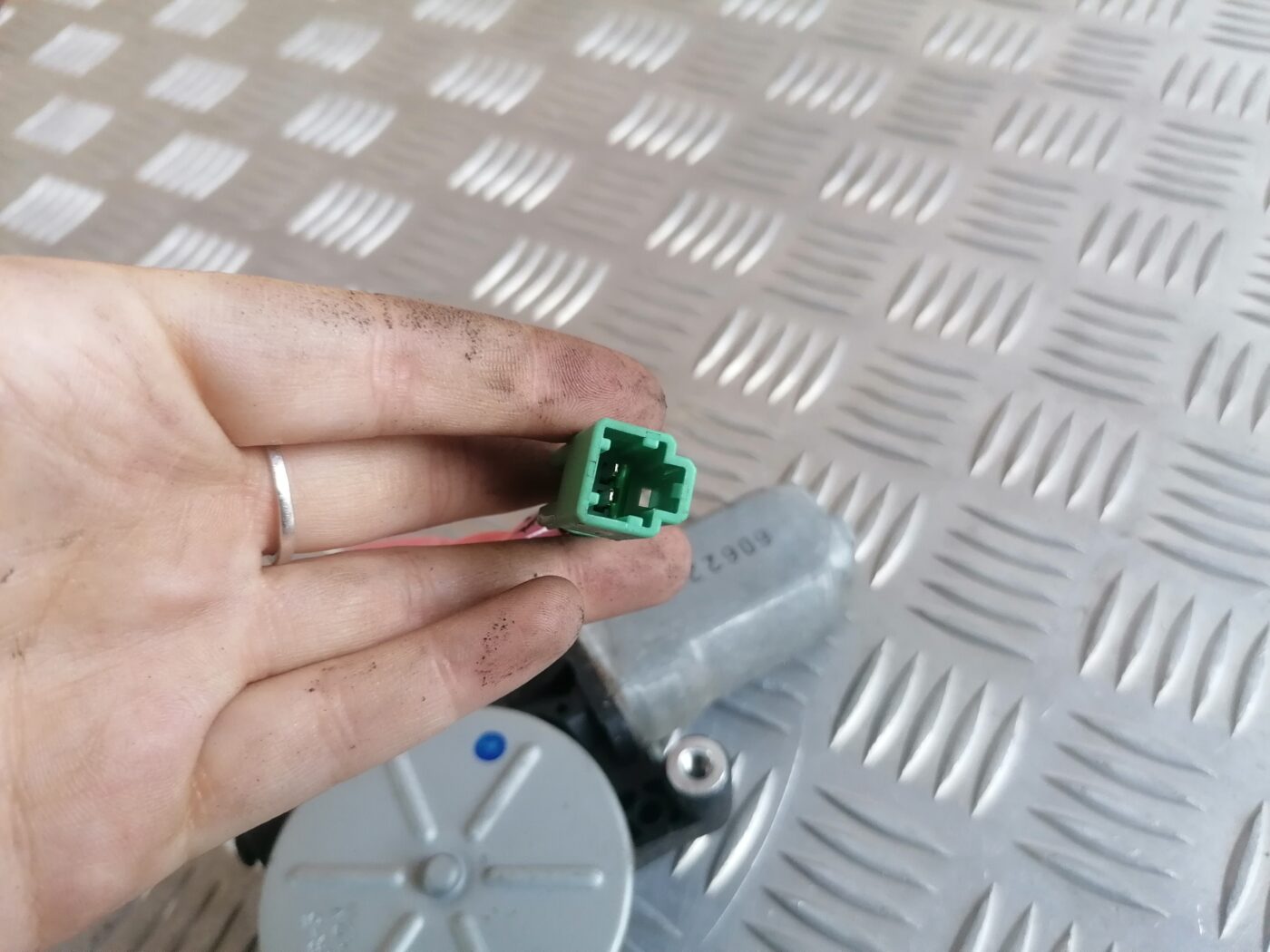 Stikla pacelšanas mehānisms aizmugurējais labais priekš HONDA CR-V 2006 3 Stikla pacelšanas mehānisms aizmugurējais labais priekš HONDA CR-V 2006