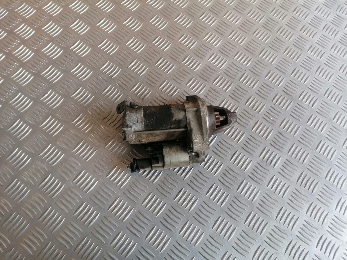 Starteris priekš HONDA CR-V 2006 2 Starteris priekš HONDA CR-V 2006