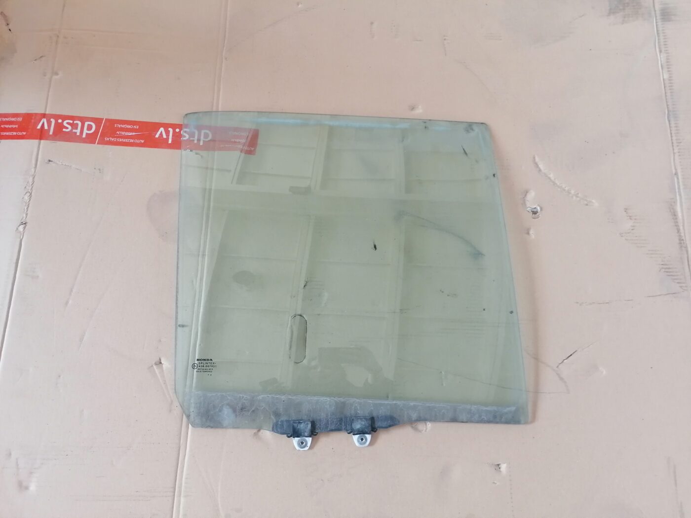 Aizmugurējo labo durvju stikls priekš HONDA CR-V 2006 1 Aizmugurējo labo durvju stikls priekš HONDA CR-V 2006