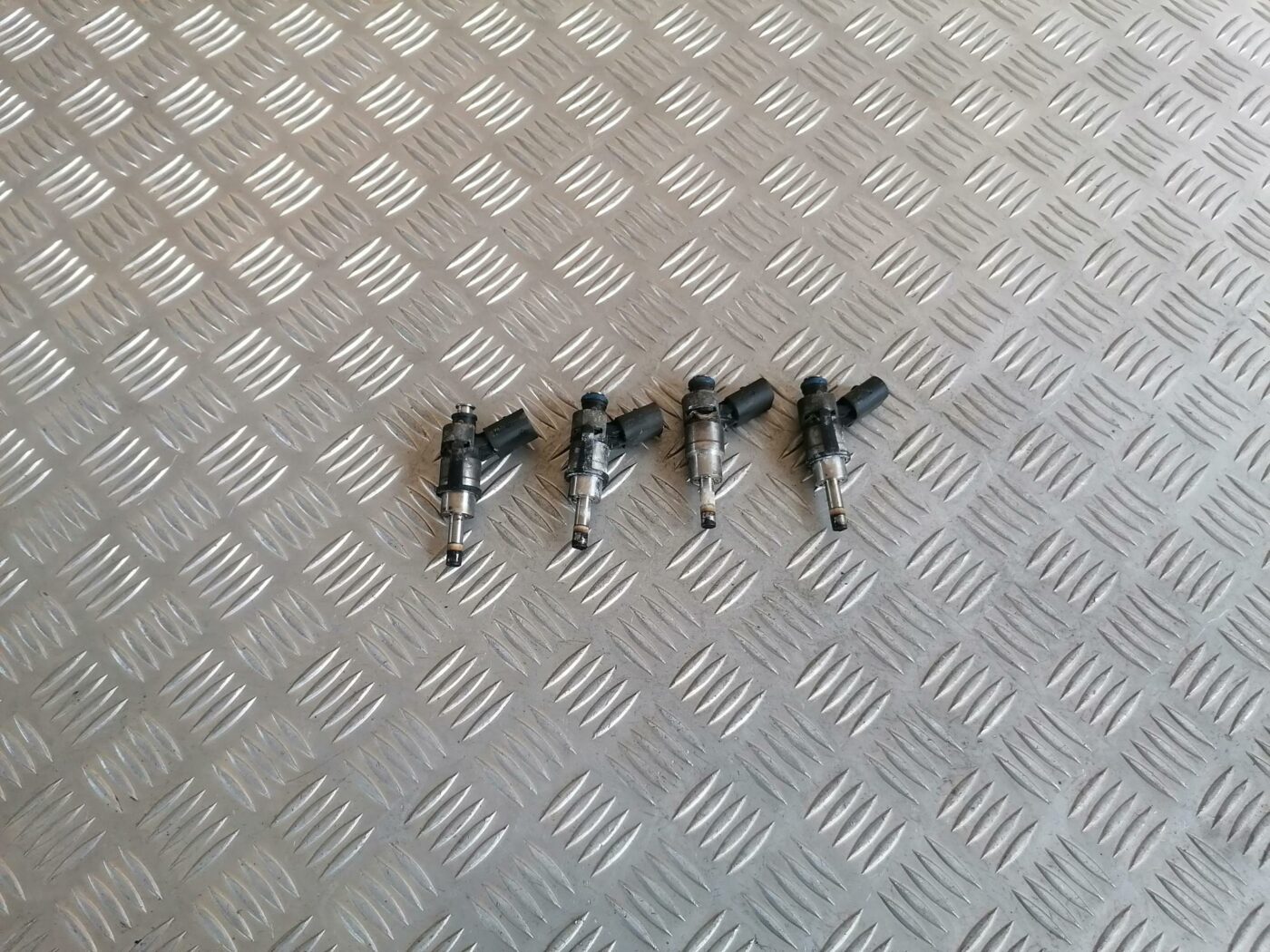 Degvielas smidzinātājs priekš AUDI A6 2008 1 Degvielas smidzinātājs priekš AUDI A6 2008