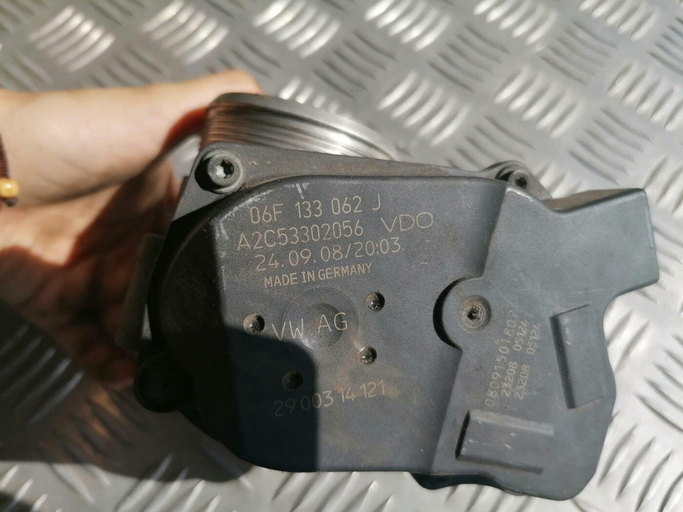 Droseļvārsts priekš AUDI A6 2008 3 Droseļvārsts priekš AUDI A6 2008