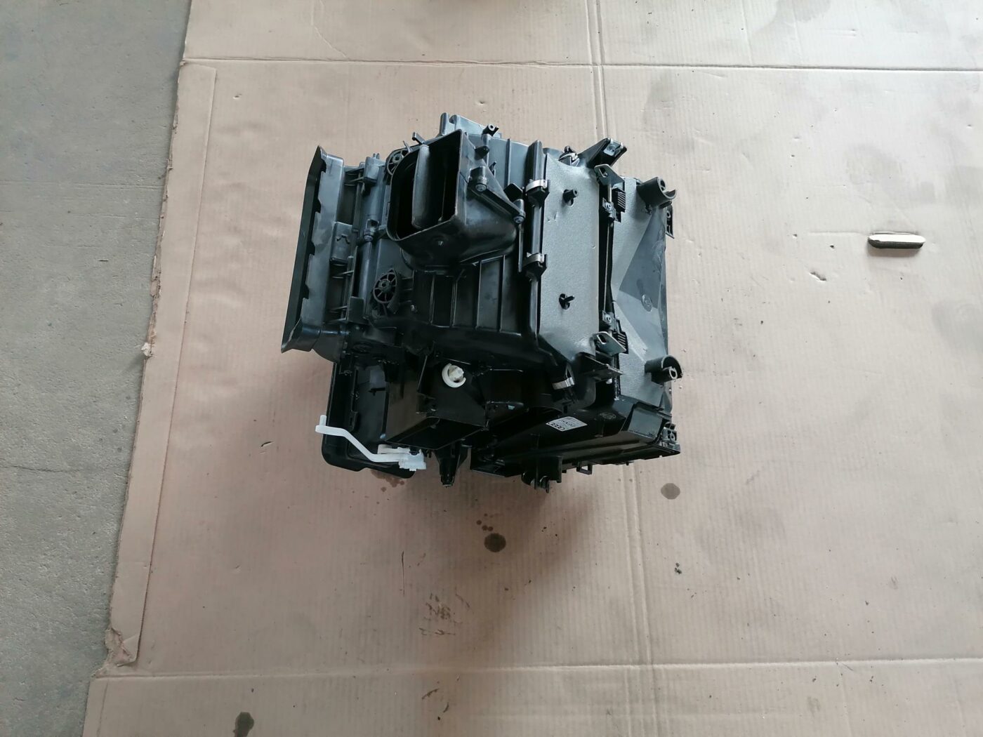 Salona sildītājs priekš AUDI A6 2008 2 Salona sildītājs priekš AUDI A6 2008