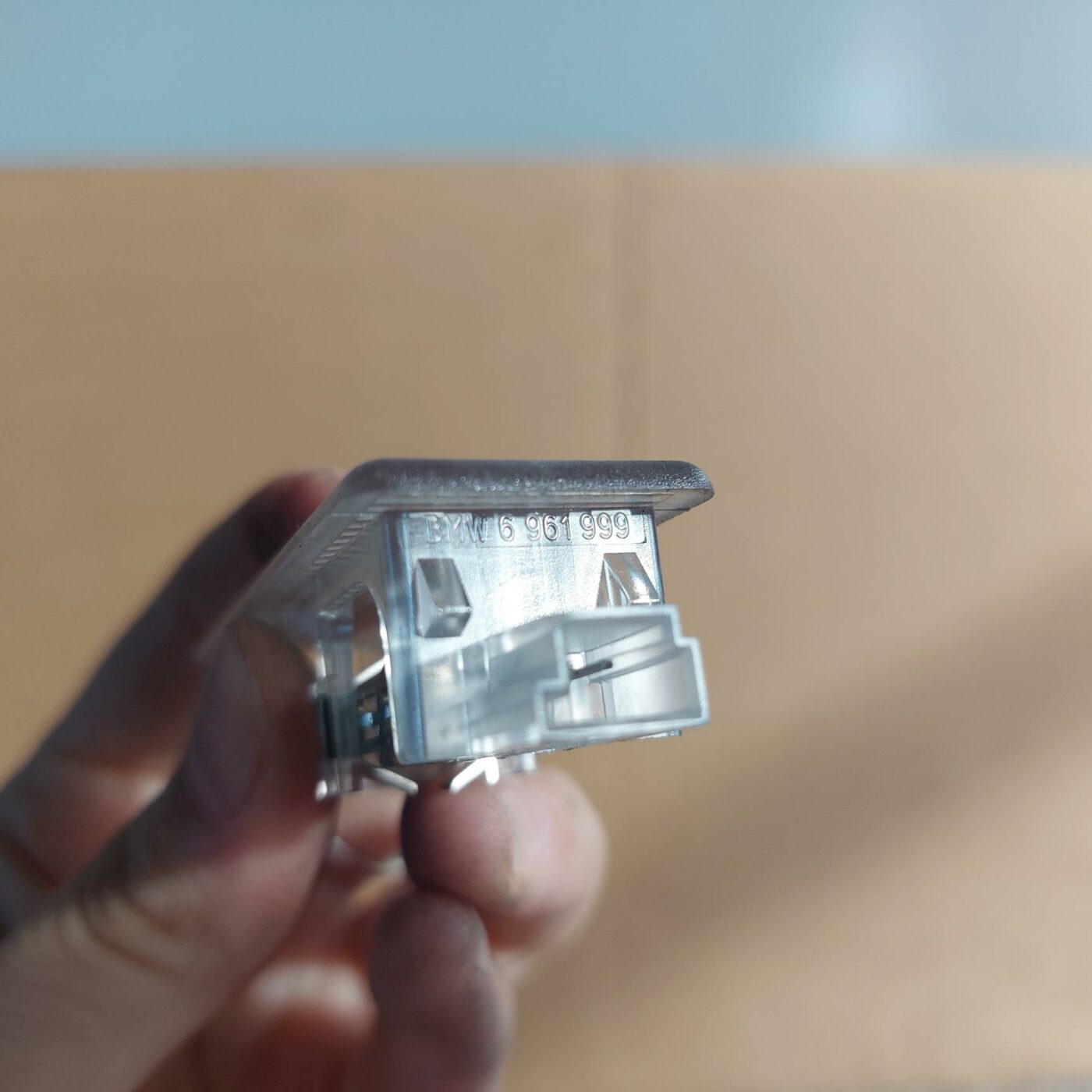 Apgaismojums durvju apdarē priekš BMW 520D F11 2011 TOURING 2 Apgaismojums durvju apdarē priekš BMW 520D F11 2011 TOURING