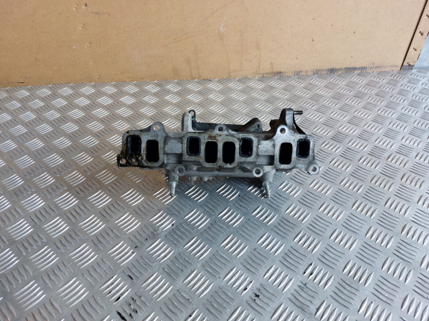 Ieplūdes kolektors priekš HONDA CIVIC 2006 1 Ieplūdes kolektors priekš HONDA CIVIC 2006