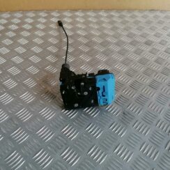 Priekšējo labo durvju slēdzene priekš VOLVO S80 2004