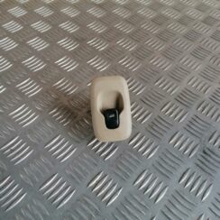 Stikla pacelšanas poga priekš VOLVO S80 2004