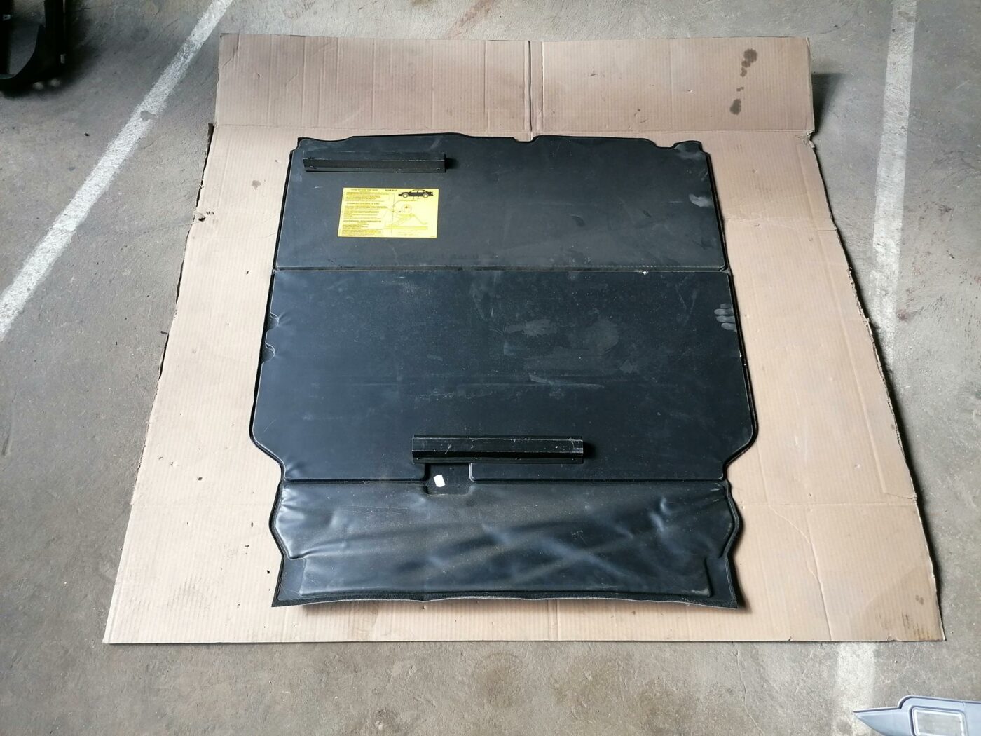 Bagāžnieka grīda priekš VOLVO S80 2004 2 Bagāžnieka grīda priekš VOLVO S80 2004