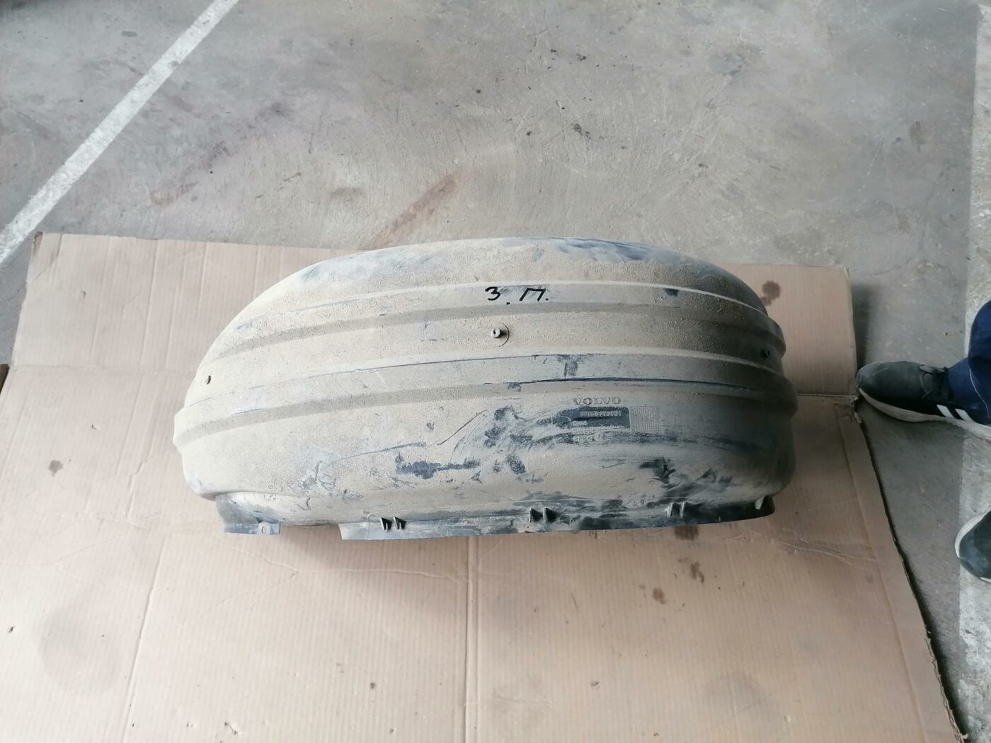 Aizmugurējais labais paspārns priekš VOLVO S80 2004 1 Aizmugurējais labais paspārns priekš VOLVO S80 2004