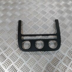 Mērinstrumentu paneļa dekoratīvais rāmis priekš VW JETTA 2008