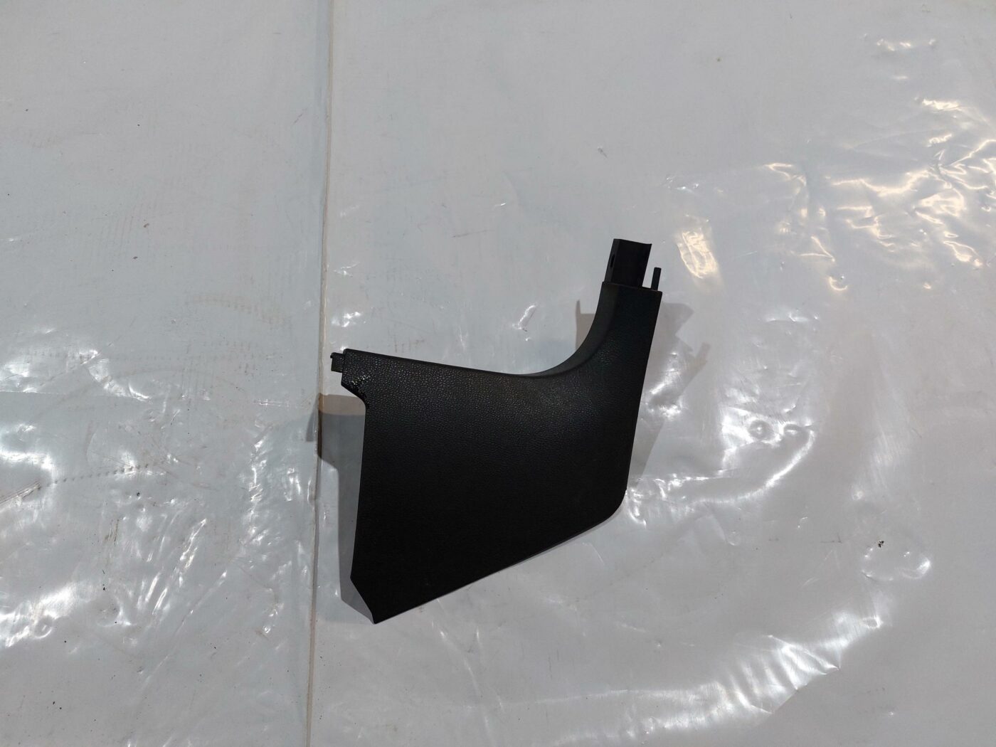 Sliekšņa priekšēja laba uzlika (salonā) priekš VW JETTA 2008 1 Sliekšņa priekšēja laba uzlika (salonā) priekš VW JETTA 2008