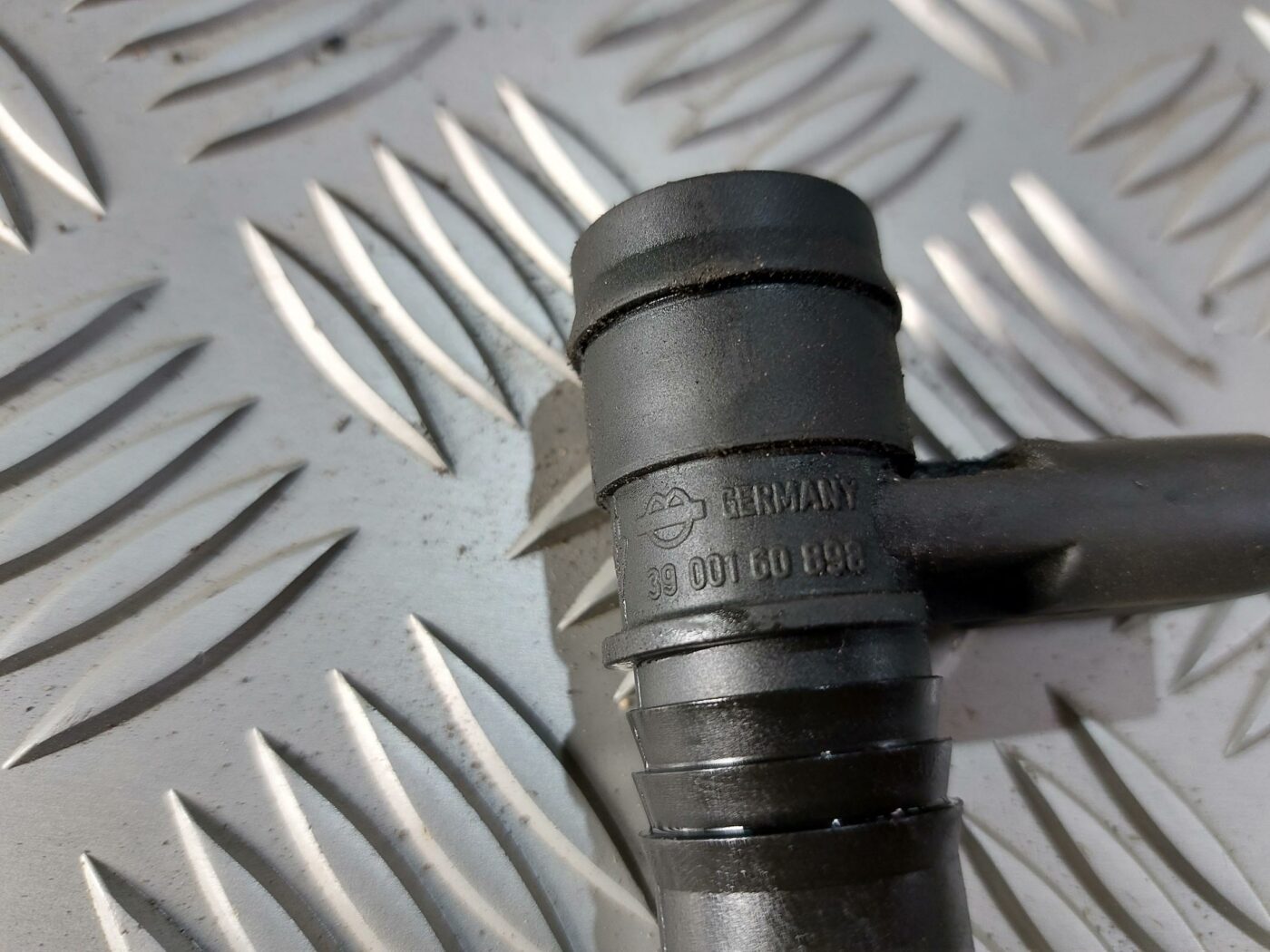 Gaisa spiediena devējs priekš VW JETTA 2008 2 Gaisa spiediena devējs priekš VW JETTA 2008