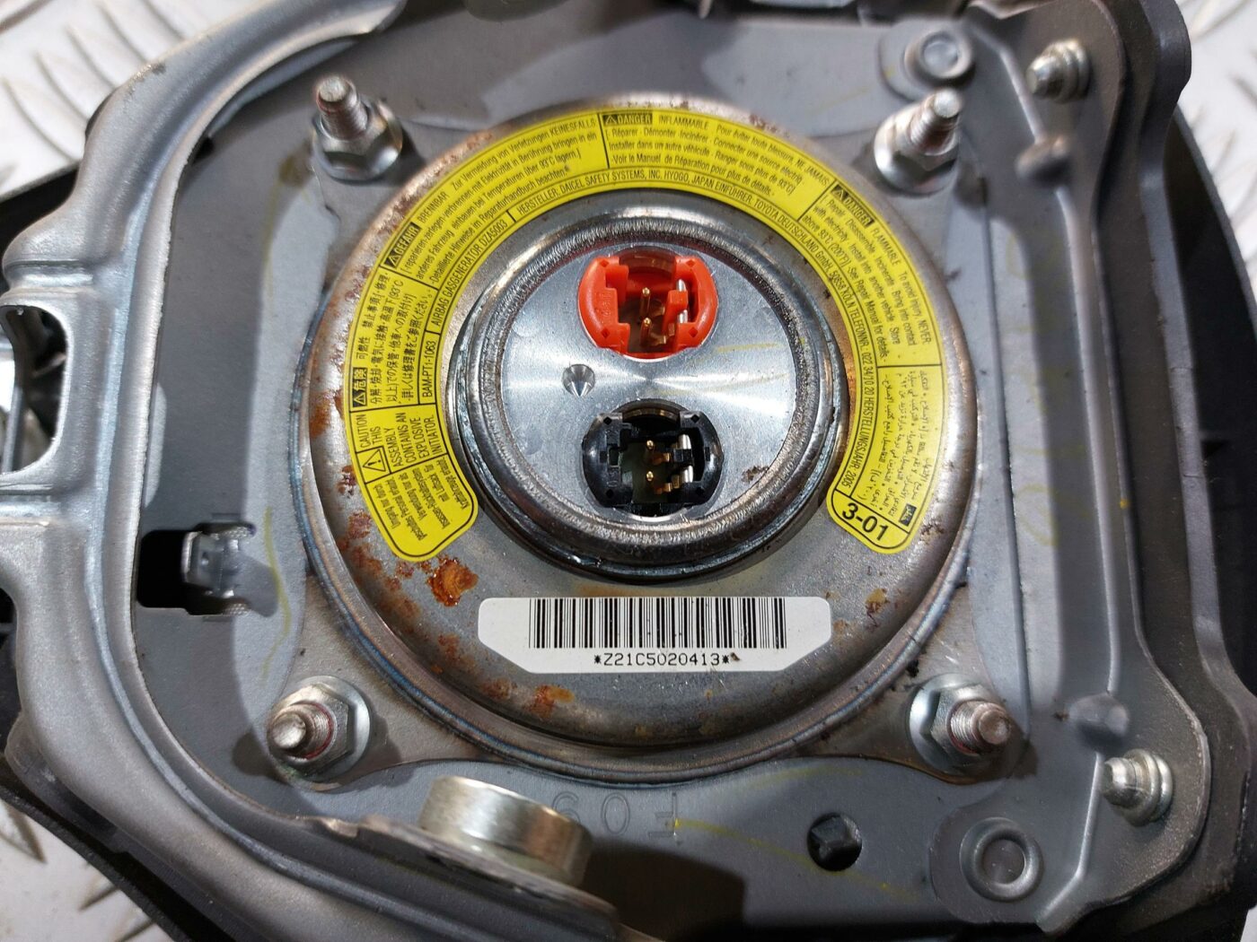 Stūres drošības spilvens priekš TOYOTA COROLLA VERSO 2006 3 Stūres drošības spilvens priekš TOYOTA COROLLA VERSO 2006