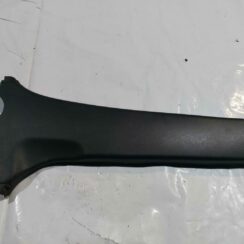 Vidējas salona statnes apdare priekš TOYOTA COROLLA VERSO 2006